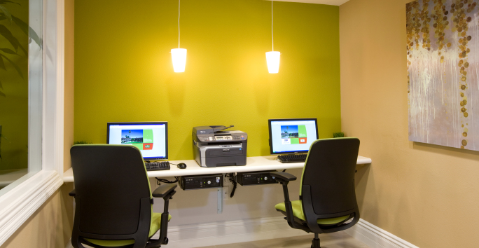 Photo slideshow: Tustin Parc Internet Lounge Photo
