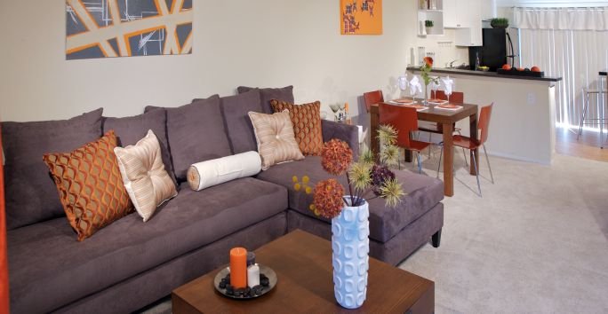 Photo slideshow: Tustin Parc Model Photo