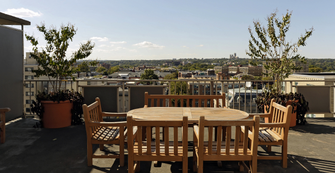 Photo slideshow: Park Meridian Apartments Rooftop Deck Photo