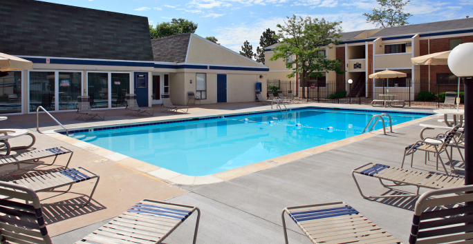 Slideshow image: Spyglass Hill Pool Photo