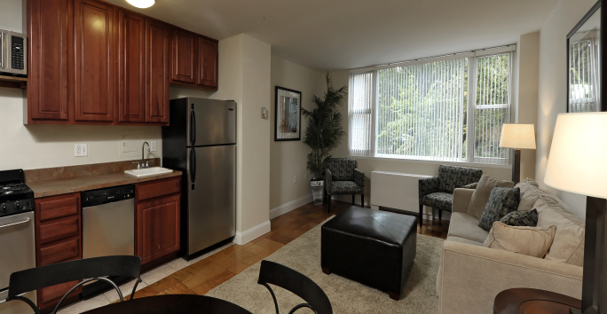Photo slideshow: Park East Apartments Photo