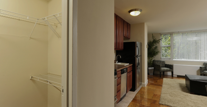 Photo slideshow: Park East Apartments Photo