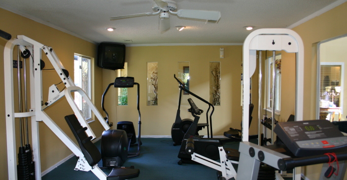 Slideshow image: Peachtree Apartments Fitness Center Photo