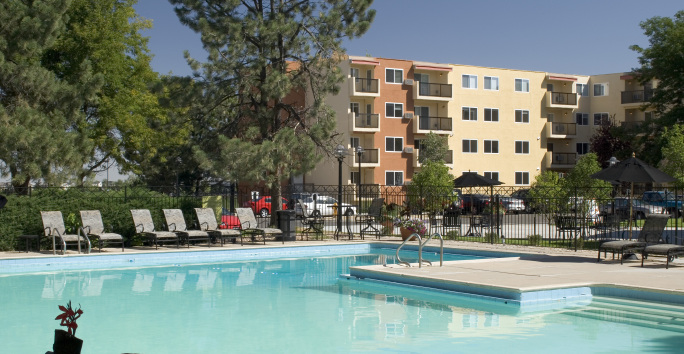 Photo slideshow: Aero Flats Pool Photo