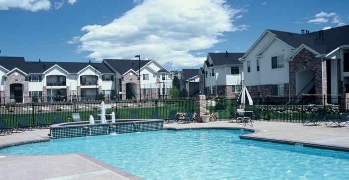 Photo slideshow: Regatta Apartments Pool Photo