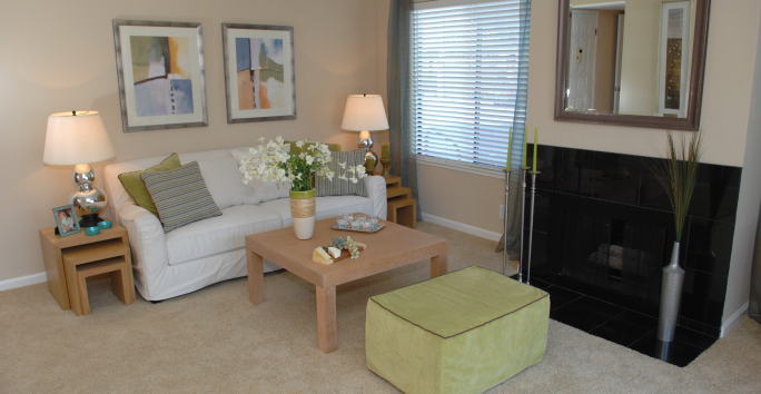 Photo slideshow: Park Lake Apartments Model Photo