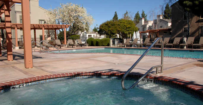 Photo slideshow: Park Lake Apartments Spa Photo