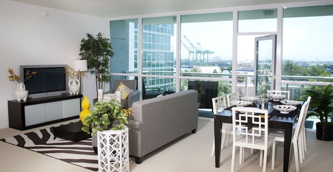 Photo slideshow: Carmel Vue Living Room with View