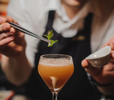 The Best Cocktail Bars on the Upper East Side